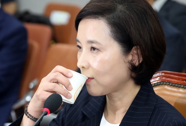 정부가 매년 사립유치원에 2조원 가까운 세금을 지원하고 있다고 주장하며 허위사실유포 논란에 휩싸인 유은혜 교육부 장관.